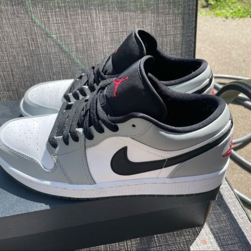 Nike Air Jordan 1 Smoke  Gray